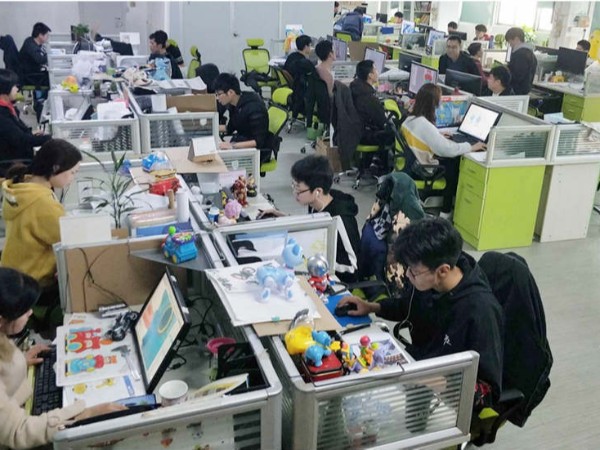 定制一款塑胶玩具需要多少钱？
